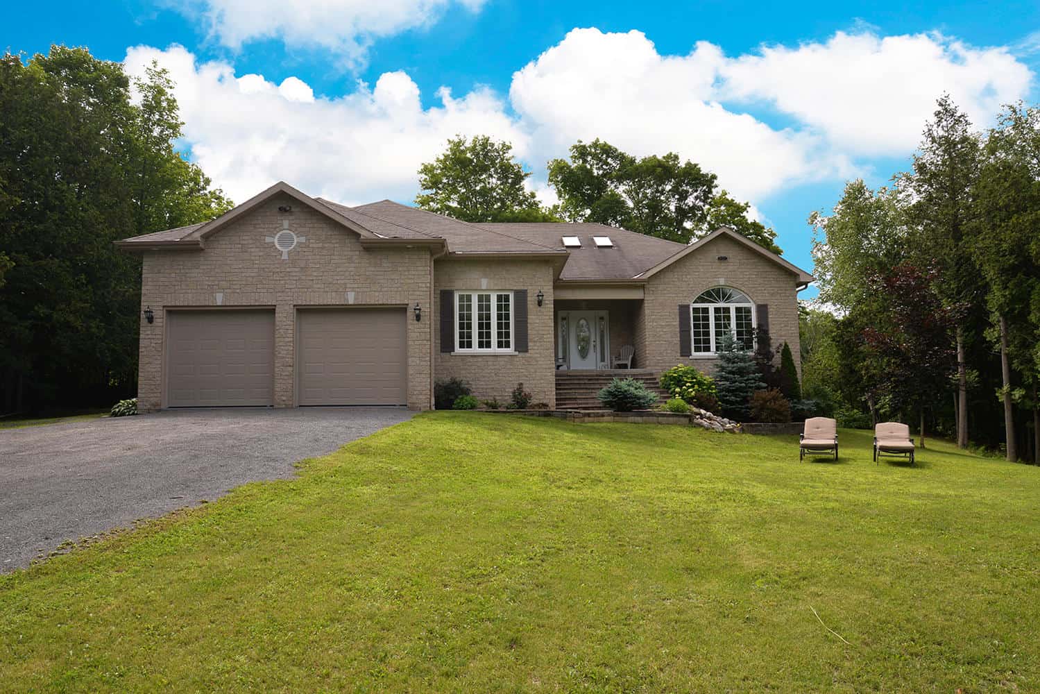 5885 Davey Dr, Verona, ON