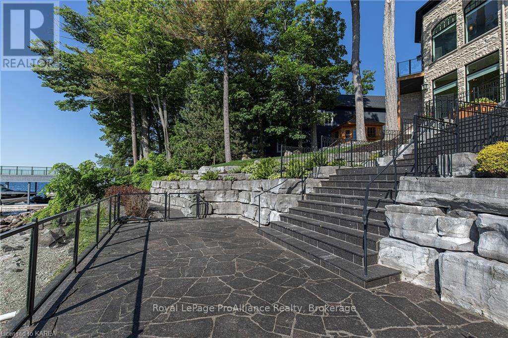 1618 St. Lawrence Avenue, Kingston, Ontario  K7L 4V1 - Photo 8 - X9410434