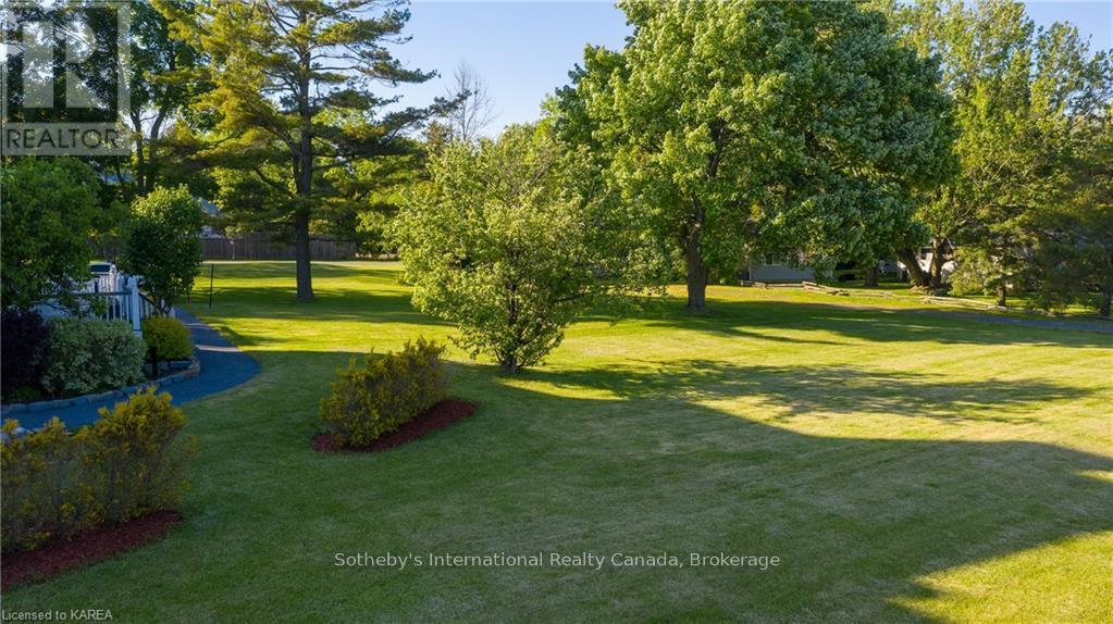 4 Starr Place, Kingston, Ontario  K7L 4V1 - Photo 10 - X9410496