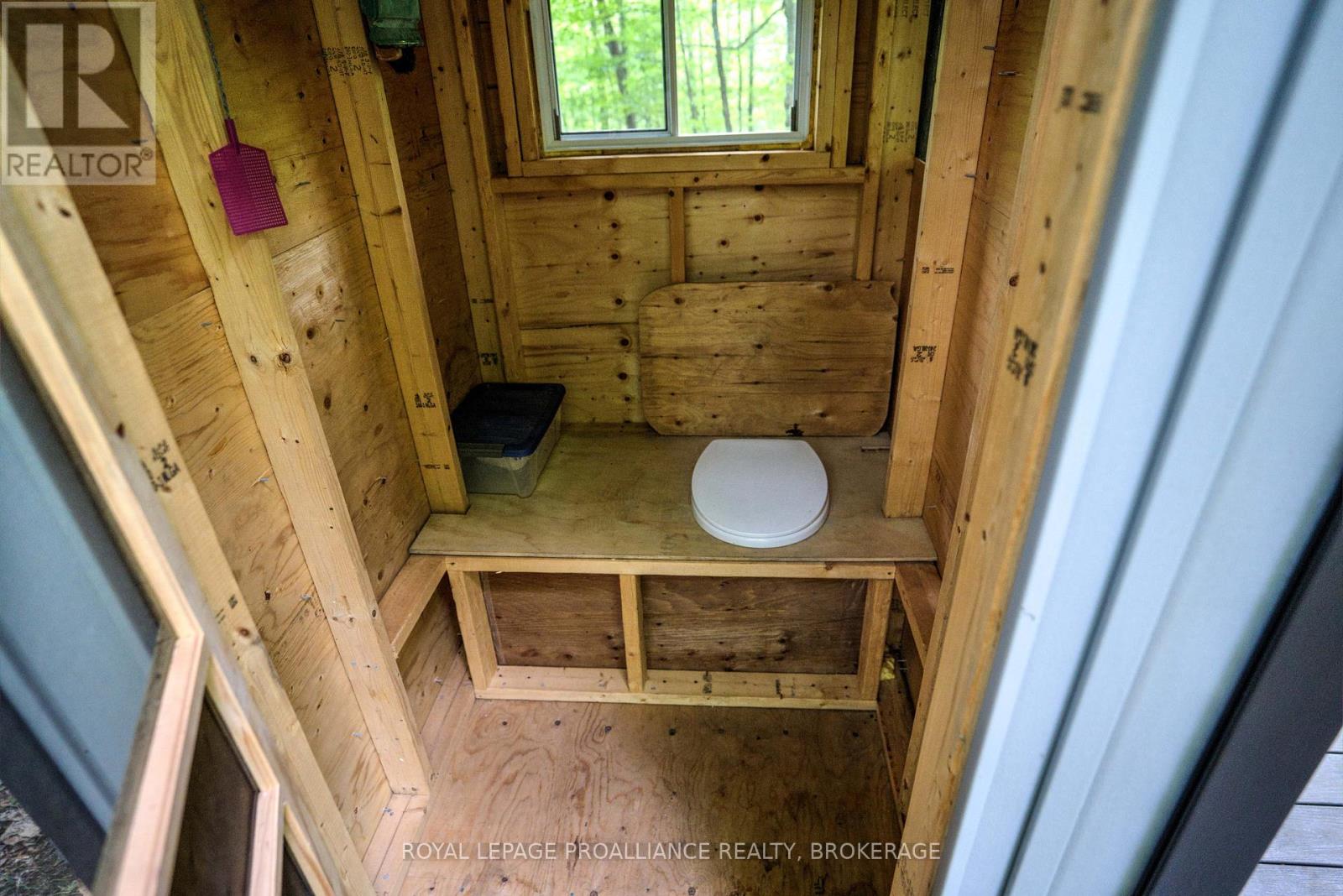 572 Oak Bluffs Road, South Frontenac (Frontenac South), Ontario  K0H 2B0 - Photo 18 - X9410689