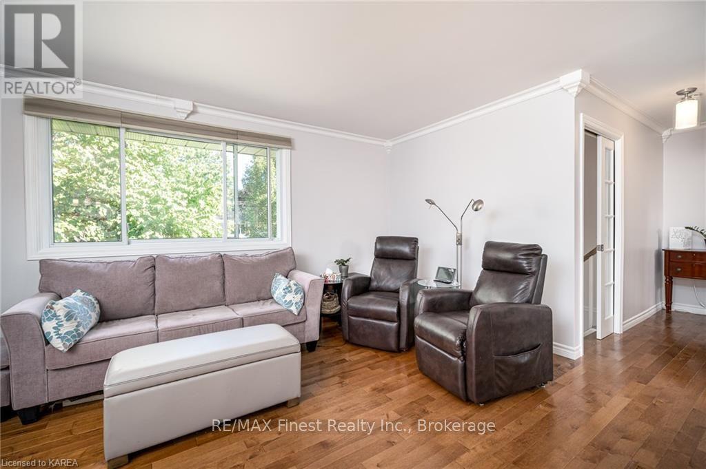 981 Hudson Drive, Kingston, Ontario  K7M 5K5 - Photo 5 - X9514576