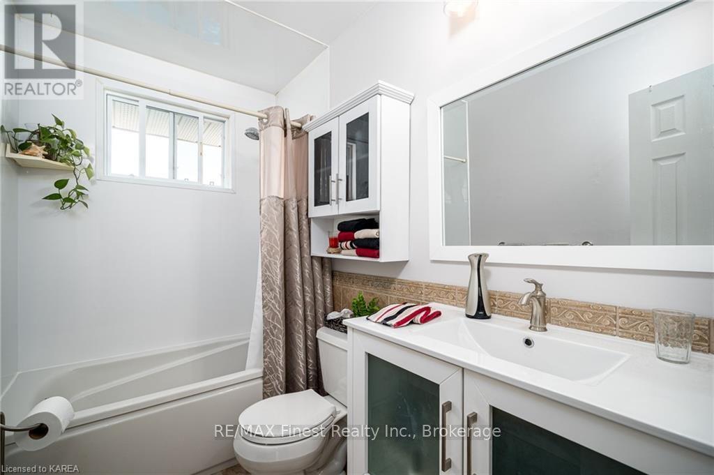 981 Hudson Drive, Kingston, Ontario  K7M 5K5 - Photo 9 - X9514576