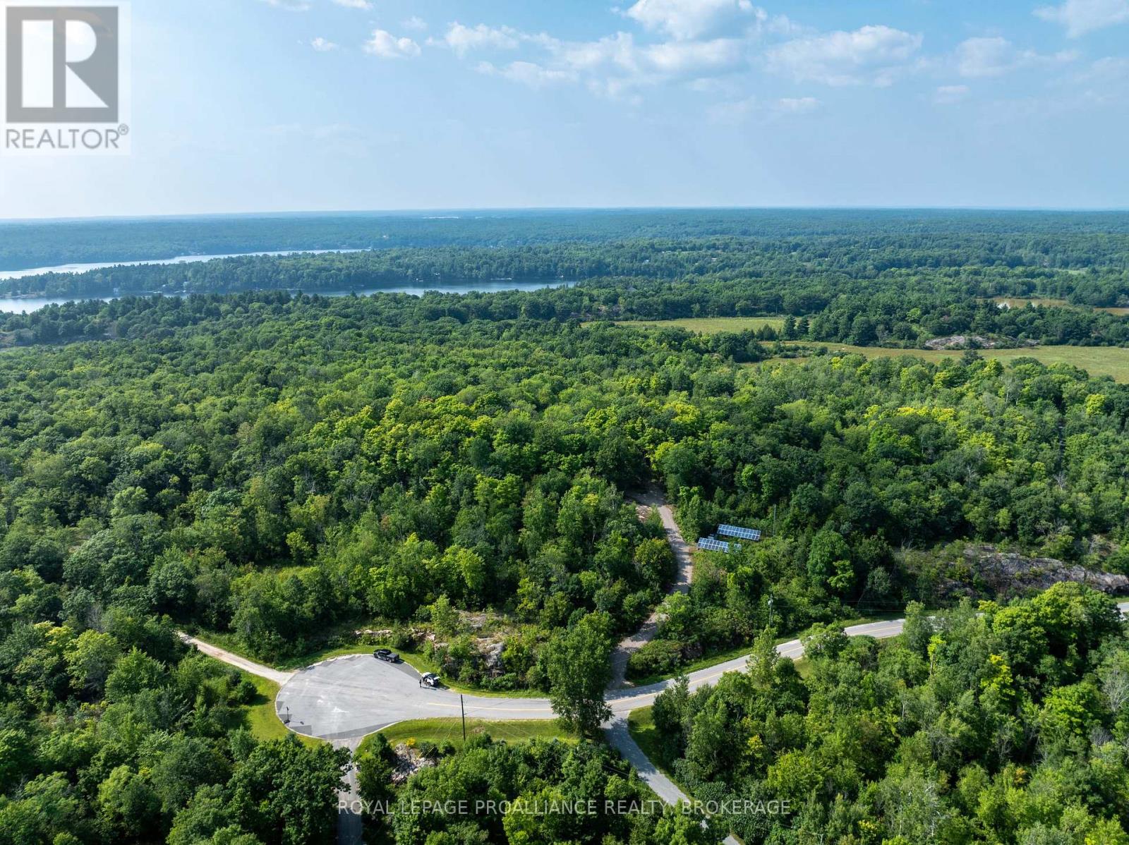 572 Oak Bluffs Road, South Frontenac, Ontario  K0H 2B9 - Photo 3 - X9233490