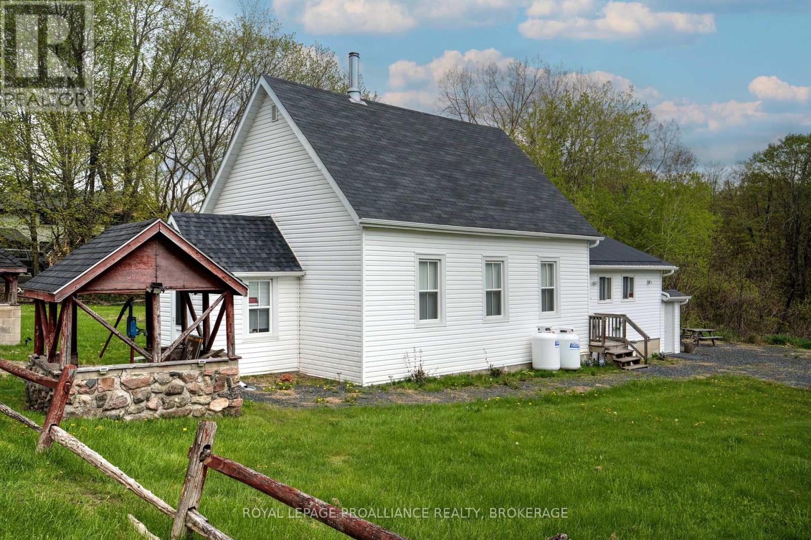 1867 Crow Lake Road, Frontenac, Ontario  K0H 2B0 - Photo 1 - X11900210