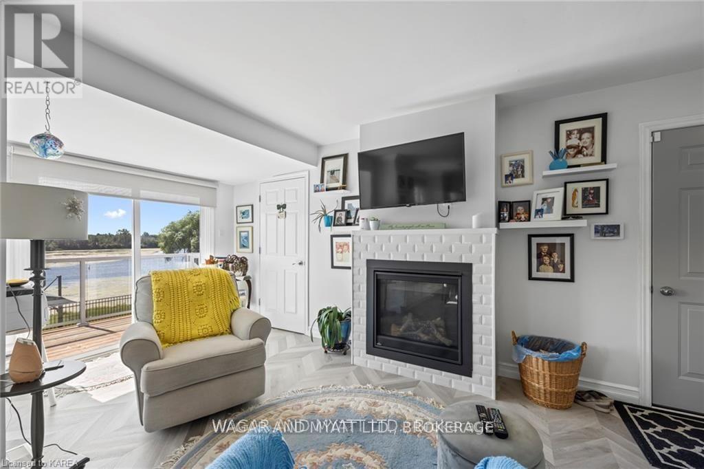 372 Dundas Street W, Greater Napanee, Ontario  K7R 2B6 - Photo 14 - X11907820