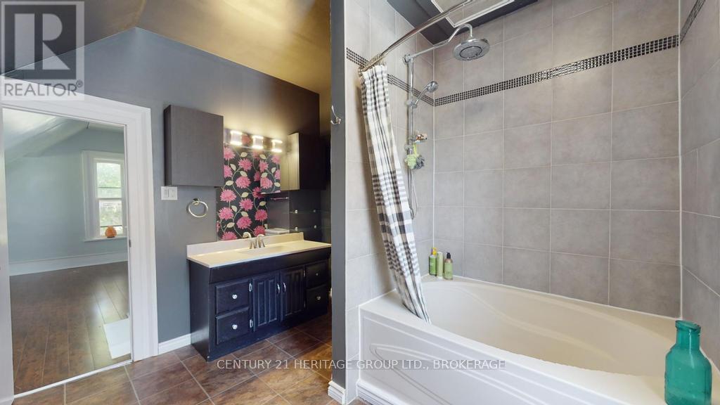 58 Bedford Street, Westport, Ontario  K0G 1X0 - Photo 10 - X11921196