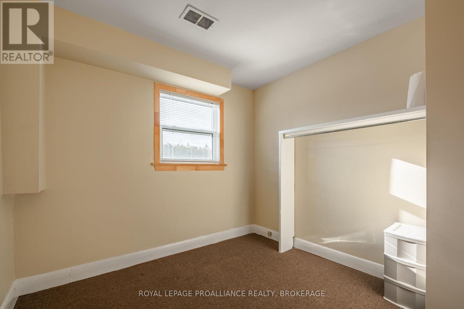 1215 Johnson Street, Kingston, Ontario  K7M 2P1 - Photo 21 - X11926359