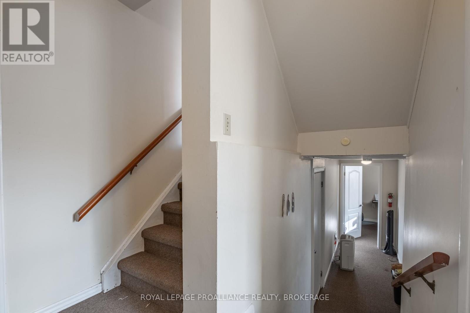 1215 Johnson Street, Kingston, Ontario  K7M 2P1 - Photo 23 - X11926359