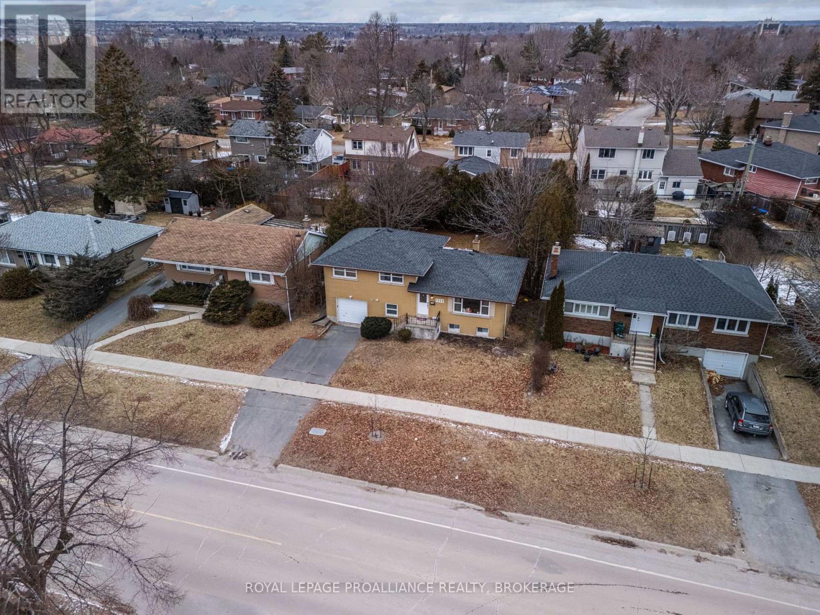 1215 Johnson Street, Kingston, Ontario  K7M 2P1 - Photo 32 - X11926359