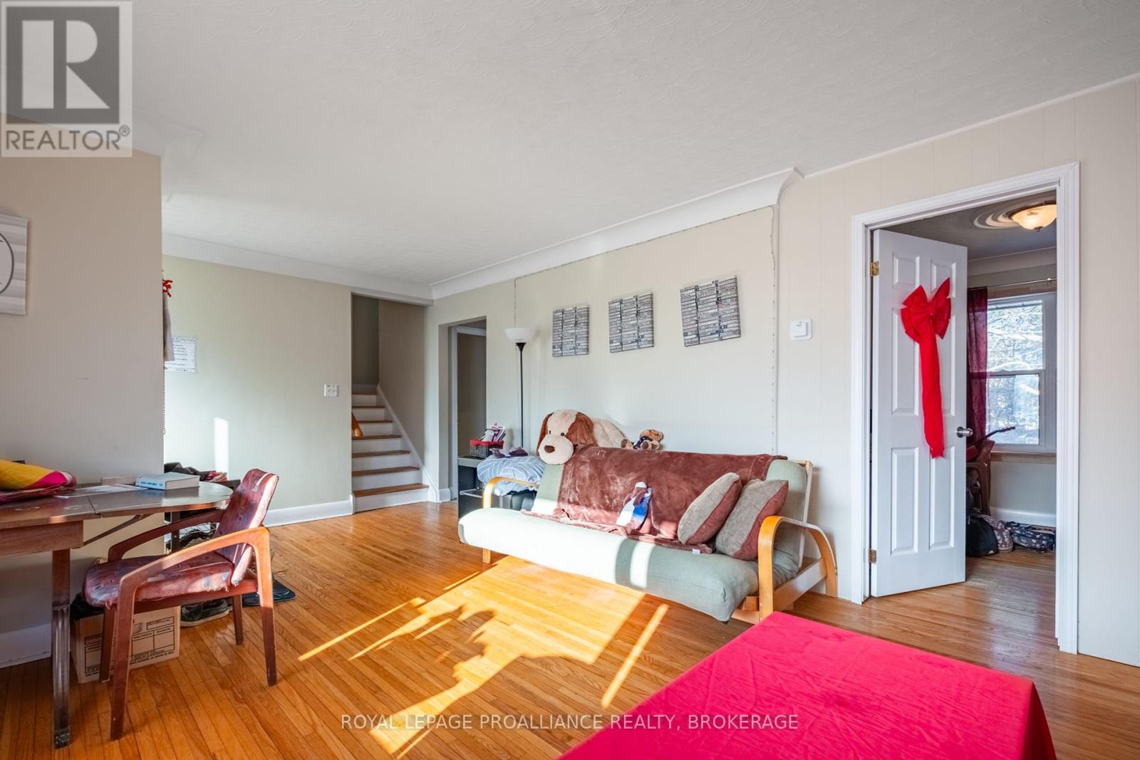 1215 Johnson Street, Kingston, Ontario  K7M 2P1 - Photo 5 - X11926359