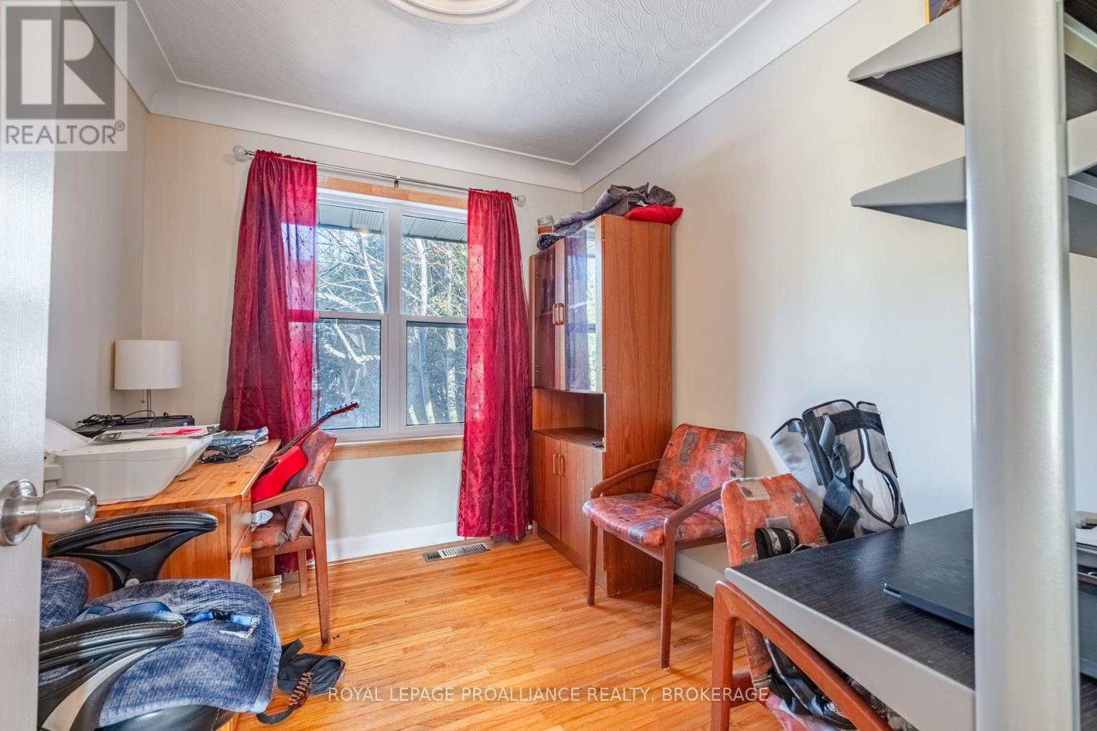 1215 Johnson Street, Kingston, Ontario  K7M 2P1 - Photo 7 - X11926359