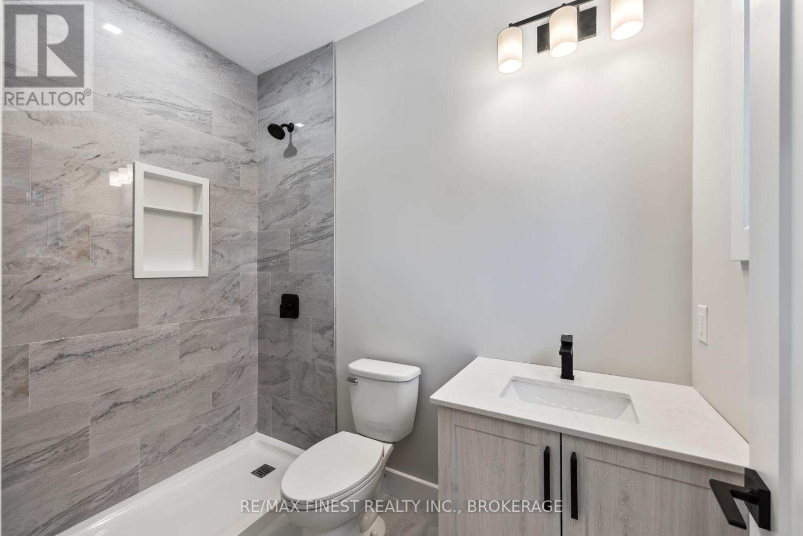 161 Creighton Drive, Loyalist, Ontario  K0K 2H0 - Photo 21 - X11929292