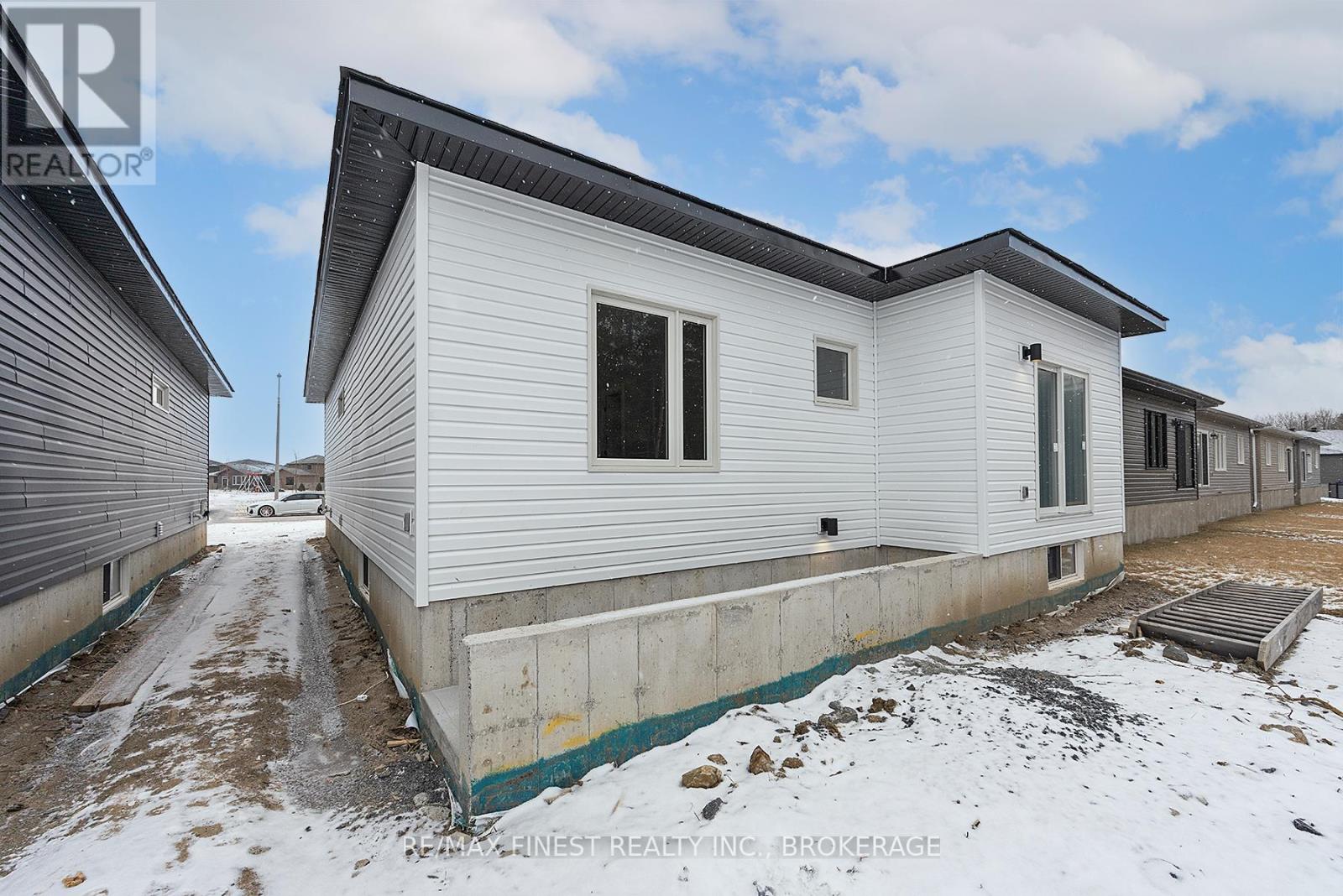 161 Creighton Drive, Loyalist, Ontario  K0K 2H0 - Photo 35 - X11929292