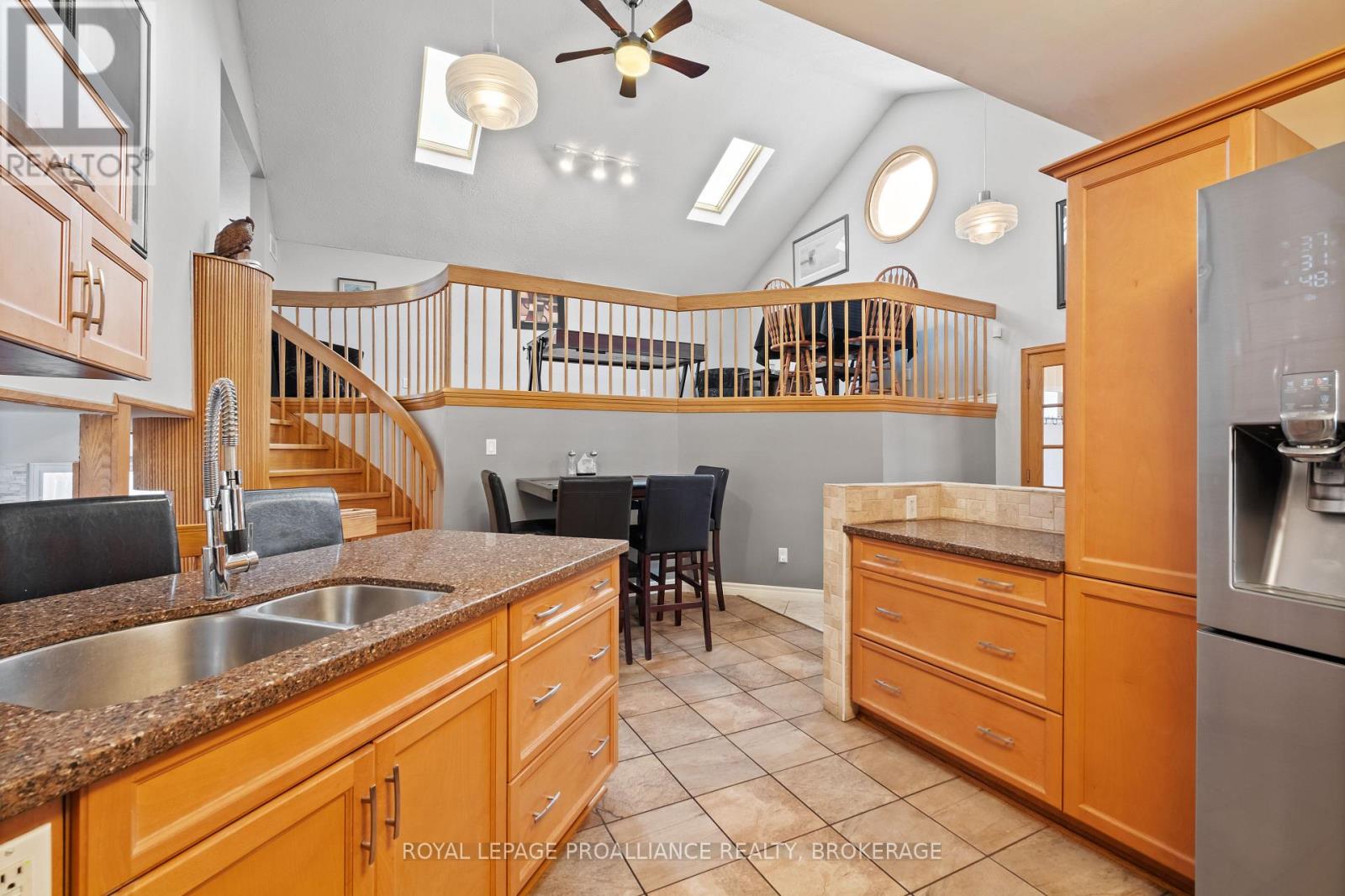 2 Creighton Drive, Loyalist, Ontario  K0H 2H0 - Photo 8 - X11948998