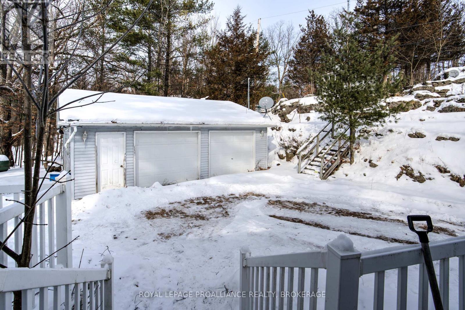 182a Brooks Point Road, Rideau Lakes, Ontario  K0G 1E0 - Photo 3 - X11971385