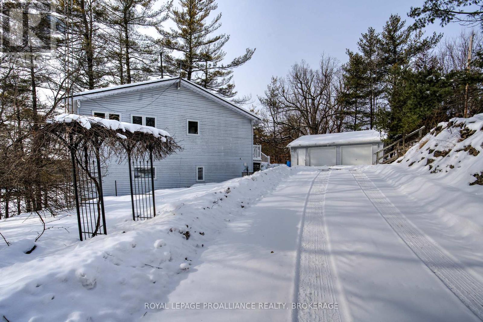 182a Brooks Point Road, Rideau Lakes, Ontario  K0G 1E0 - Photo 5 - X11971385