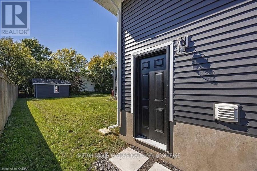 247 Arnold Street, Kingston, Ontario  K7M 3L7 - Photo 11 - X11971757