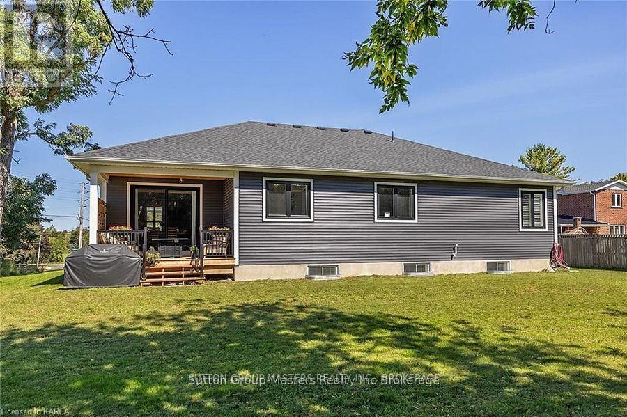 247 Arnold Street, Kingston, Ontario  K7M 3L7 - Photo 6 - X11971757