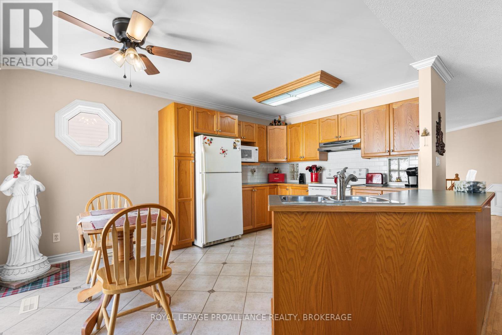 922 Lombardy Street, Kingston, Ontario  K7M 9C2 - Photo 14 - X11971806