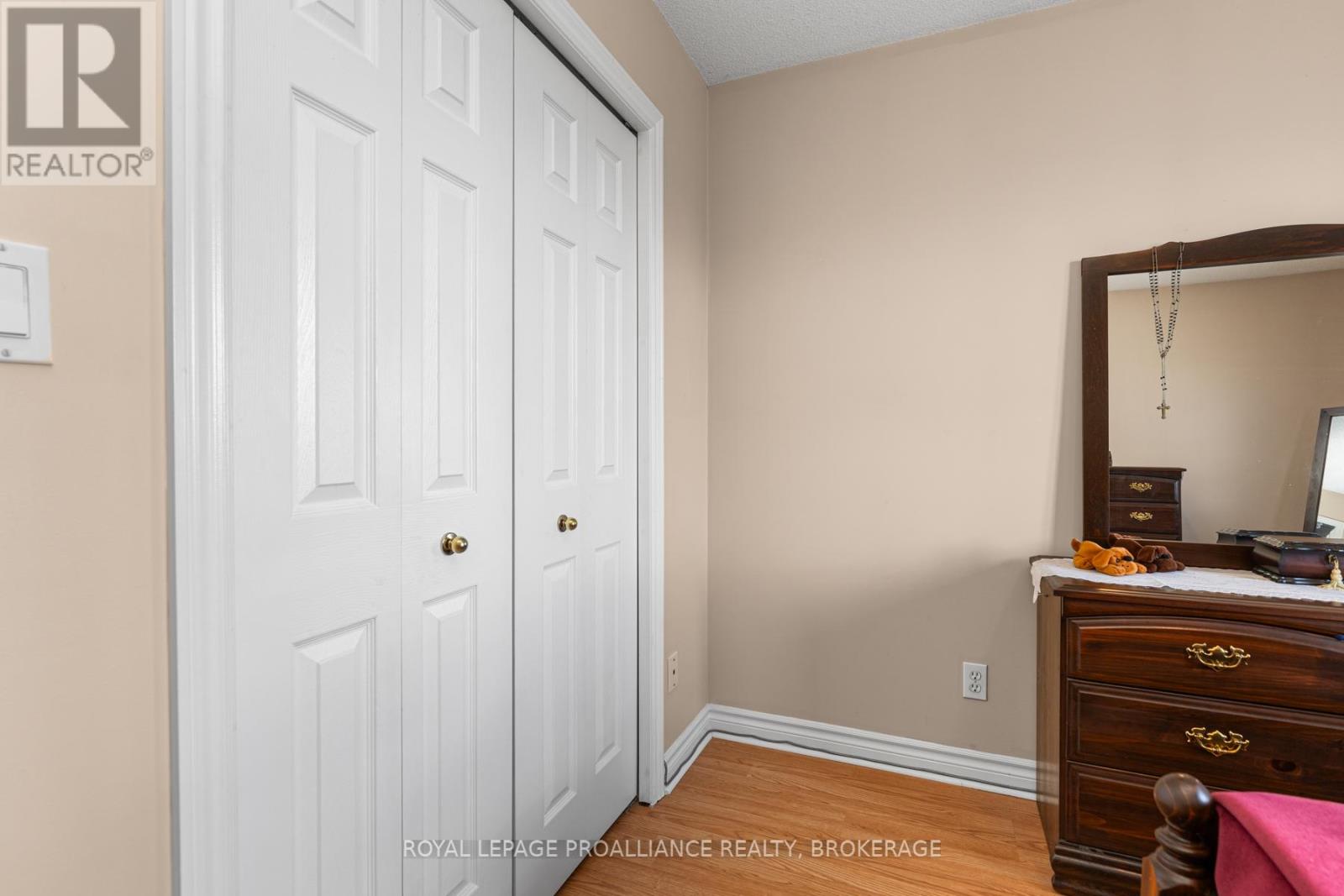 922 Lombardy Street, Kingston, Ontario  K7M 9C2 - Photo 28 - X11971806