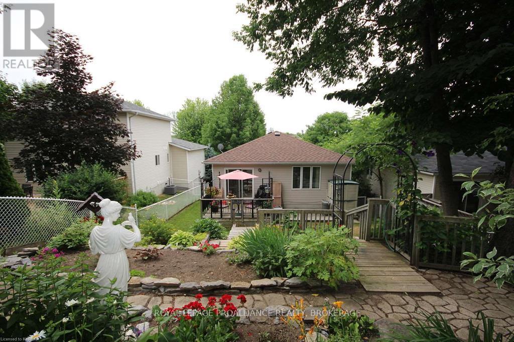 922 Lombardy Street, Kingston, Ontario  K7M 9C2 - Photo 42 - X11971806