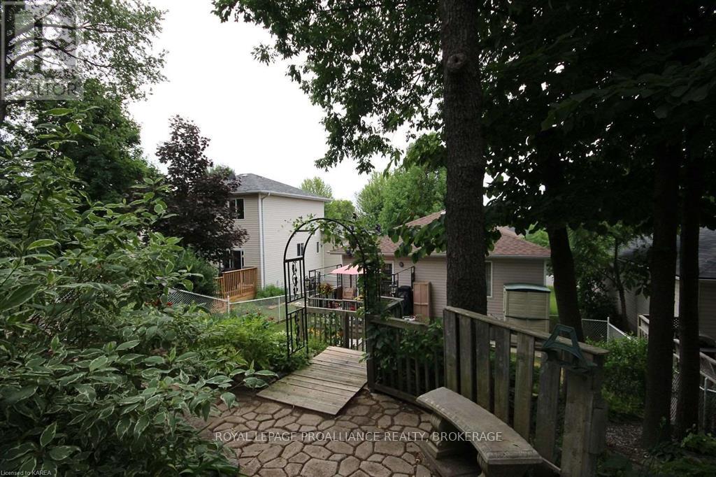 922 Lombardy Street, Kingston, Ontario  K7M 9C2 - Photo 43 - X11971806