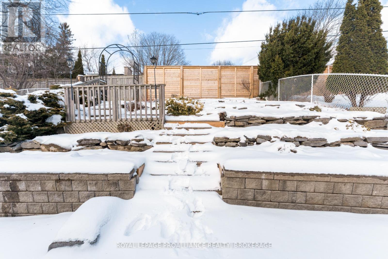 922 Lombardy Street, Kingston, Ontario  K7M 9C2 - Photo 49 - X11971806
