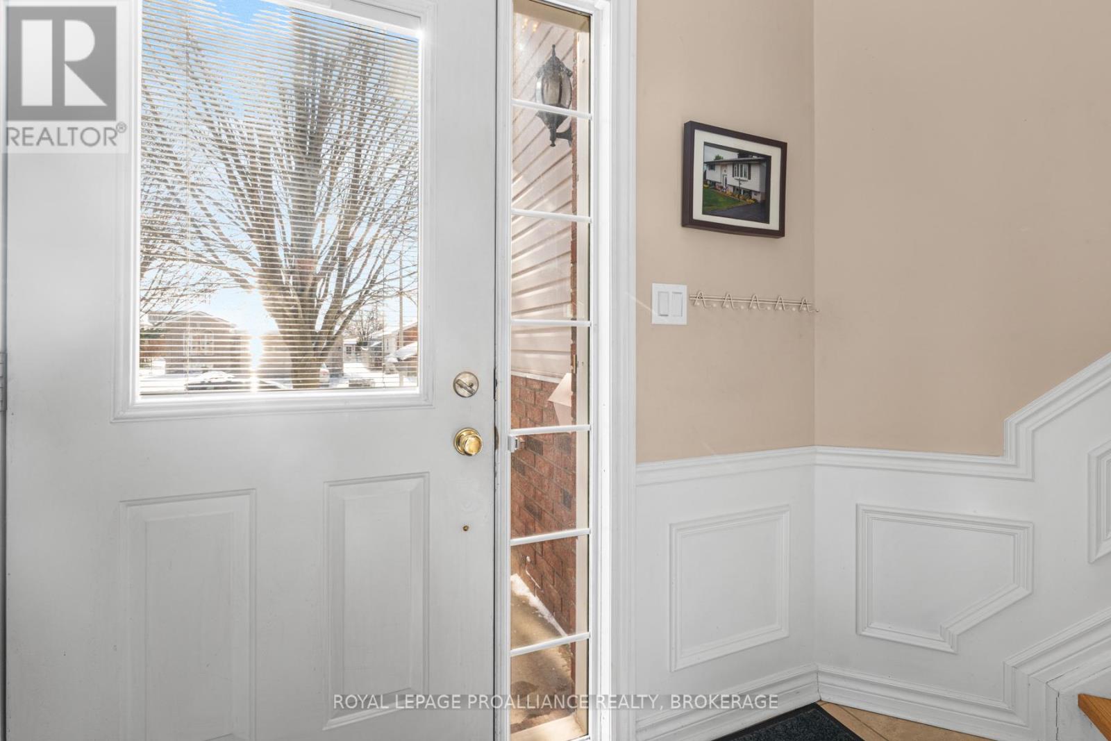 922 Lombardy Street, Kingston, Ontario  K7M 9C2 - Photo 6 - X11971806
