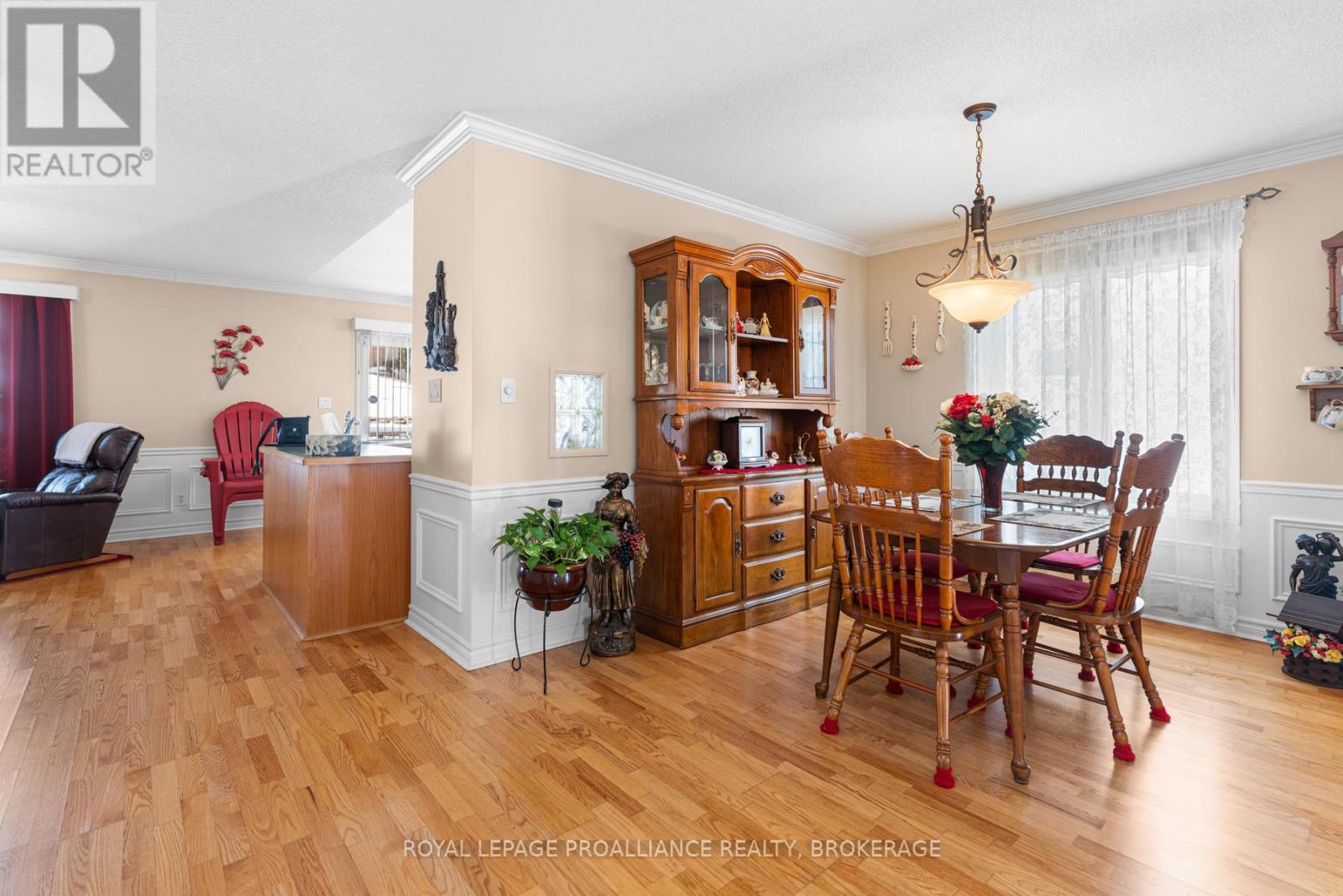 922 Lombardy Street, Kingston, Ontario  K7M 9C2 - Photo 9 - X11971806