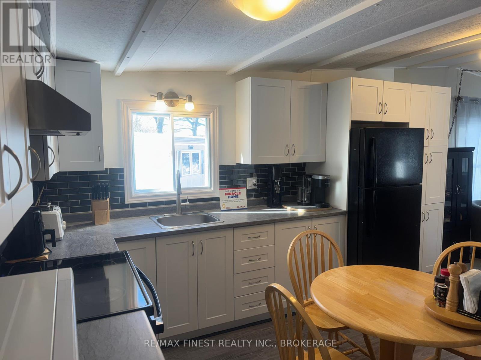 8 Parkington Place, Kingston, Ontario  K7K 5C7 - Photo 6 - X11978877