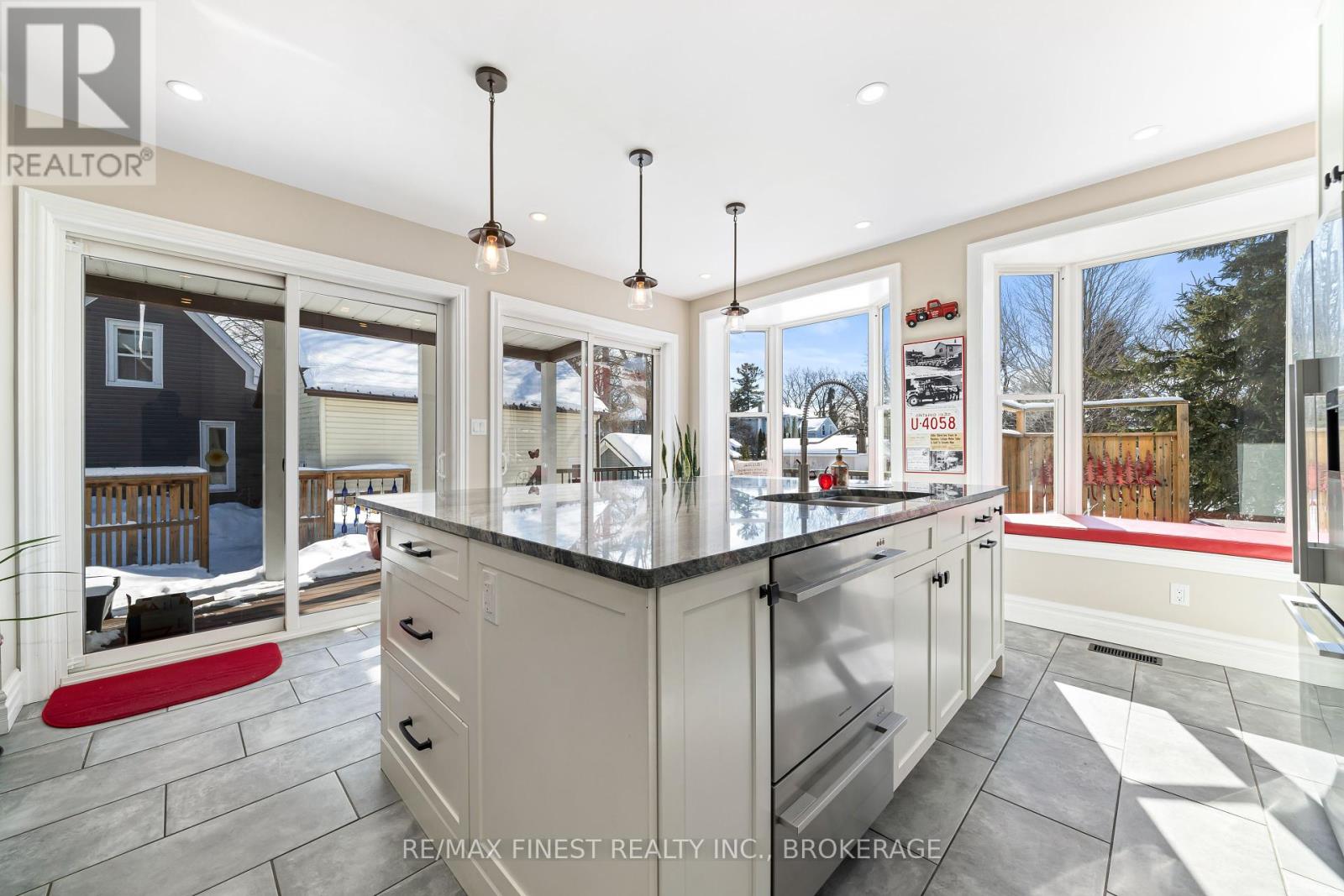 21 Centre Street, Prince Edward County, Ontario  K0K 2T0 - Photo 10 - X11993356