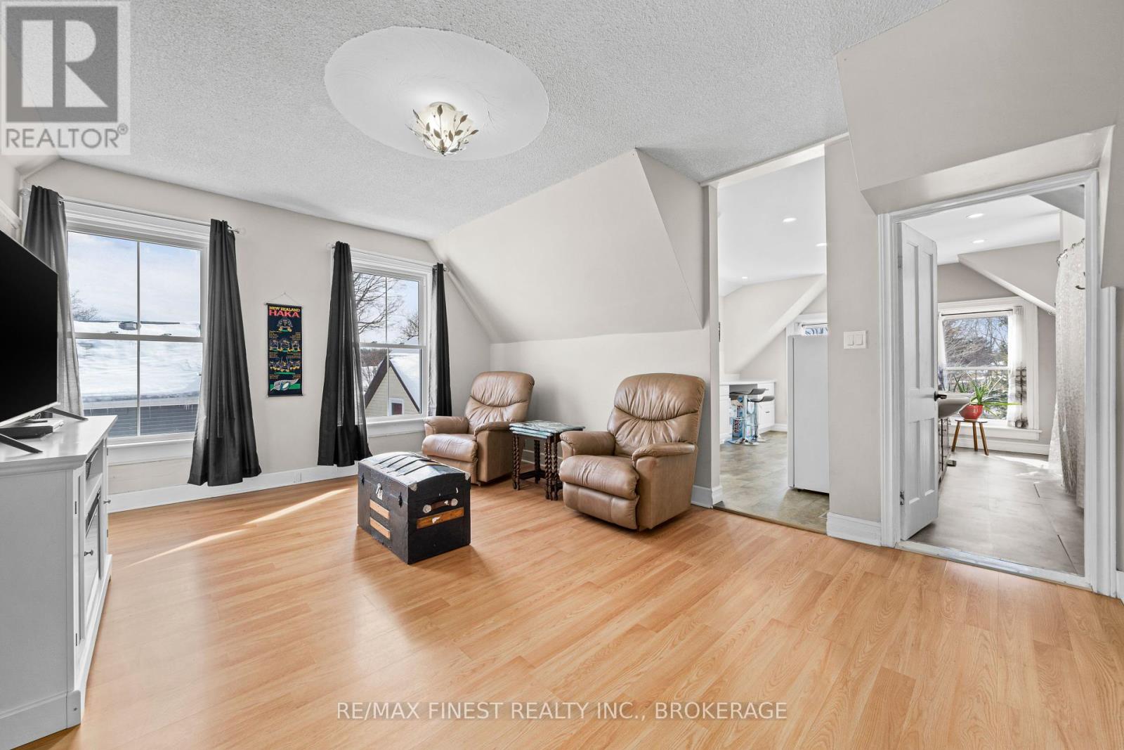 21 Centre Street, Prince Edward County, Ontario  K0K 2T0 - Photo 15 - X11993356