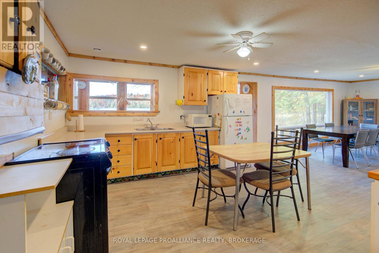 372 Featherston Lane, Tay Valley, Ontario  K0G 1X0 - Photo 13 - X11996315