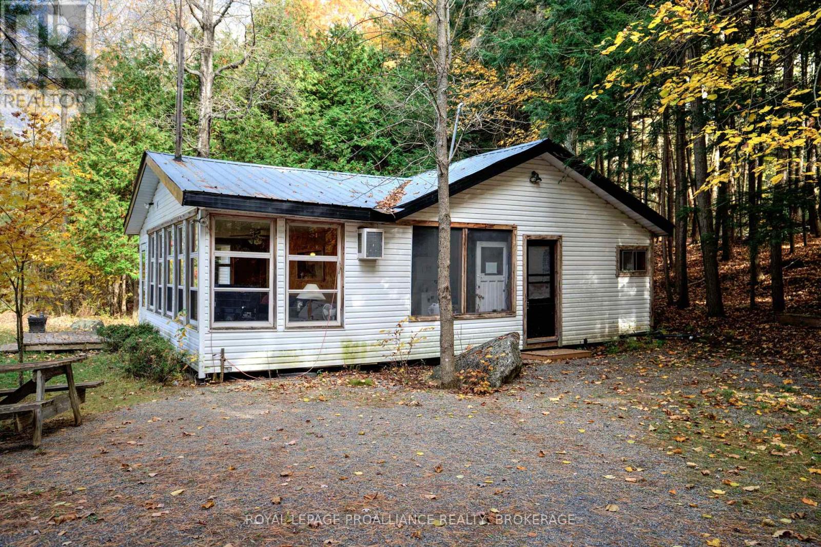 372 Featherston Lane, Tay Valley, Ontario  K0G 1X0 - Photo 5 - X11996315
