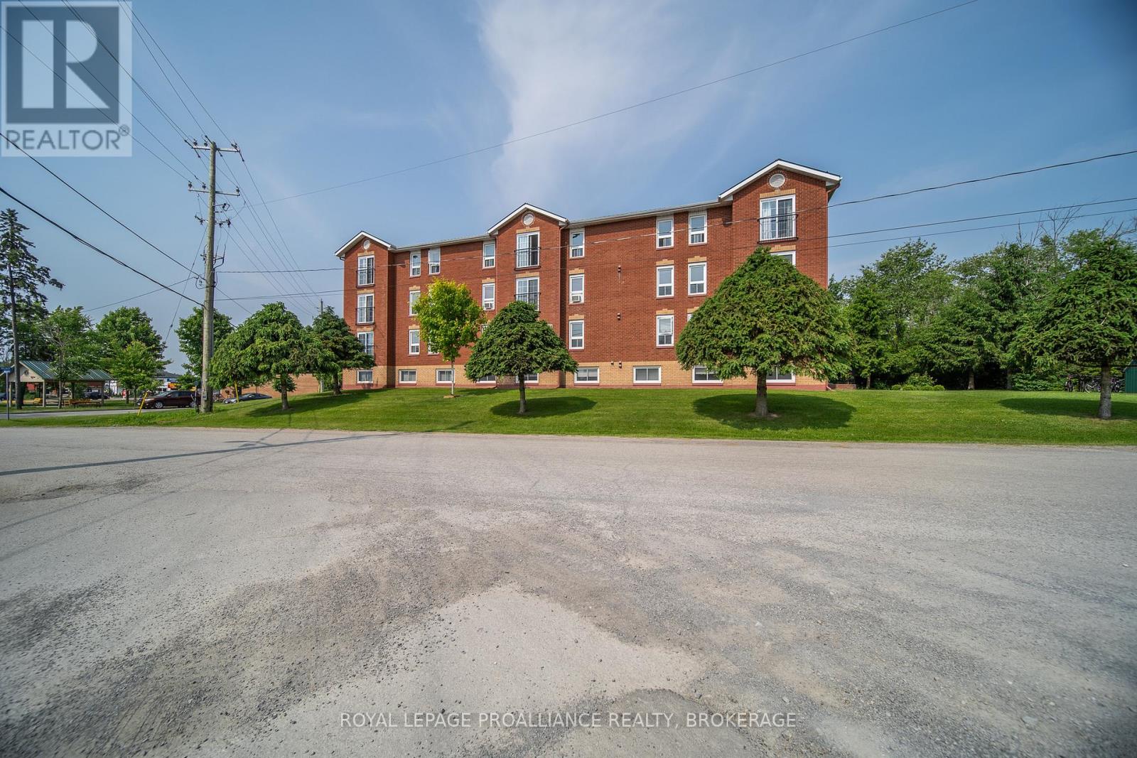 405 - 550 Talbot Place, Gananoque, Ontario  K7G 3C6 - Photo 32 - X11996845