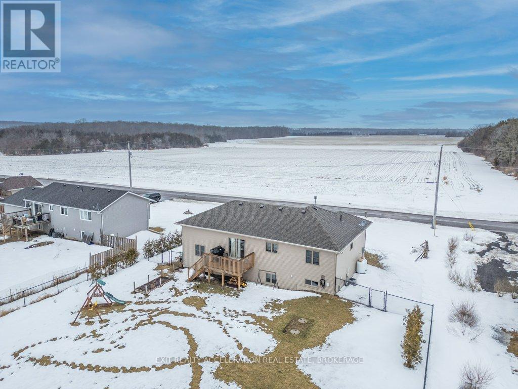 90 Shermans Point Road, Greater Napanee, Ontario  K7R 3K8 - Photo 39 - X12004381