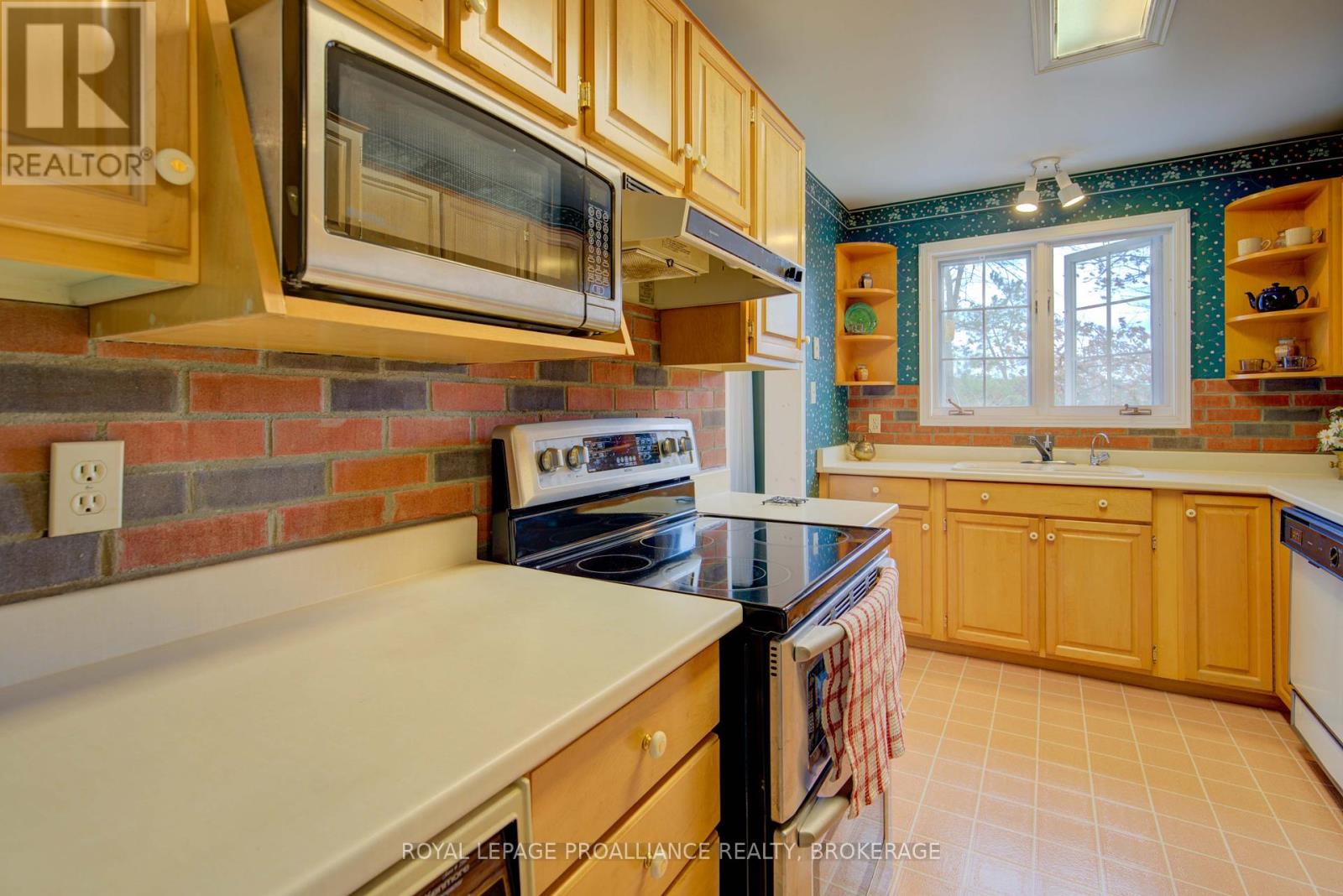 222 Creek Crossing Lane, Rideau Lakes, Ontario  K0G 1X0 - Photo 15 - X12006978