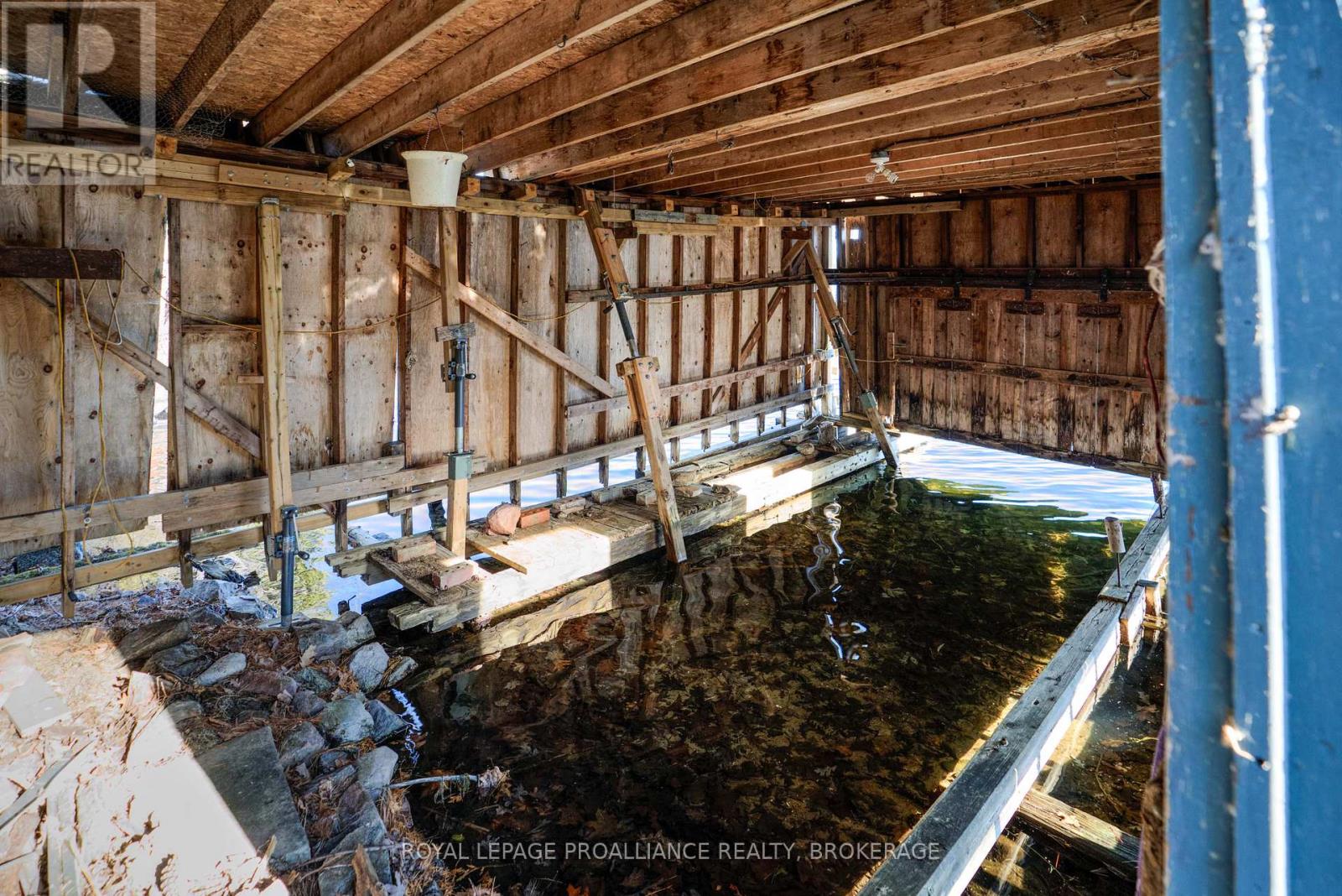 222 Creek Crossing Lane, Rideau Lakes, Ontario  K0G 1X0 - Photo 32 - X12006978