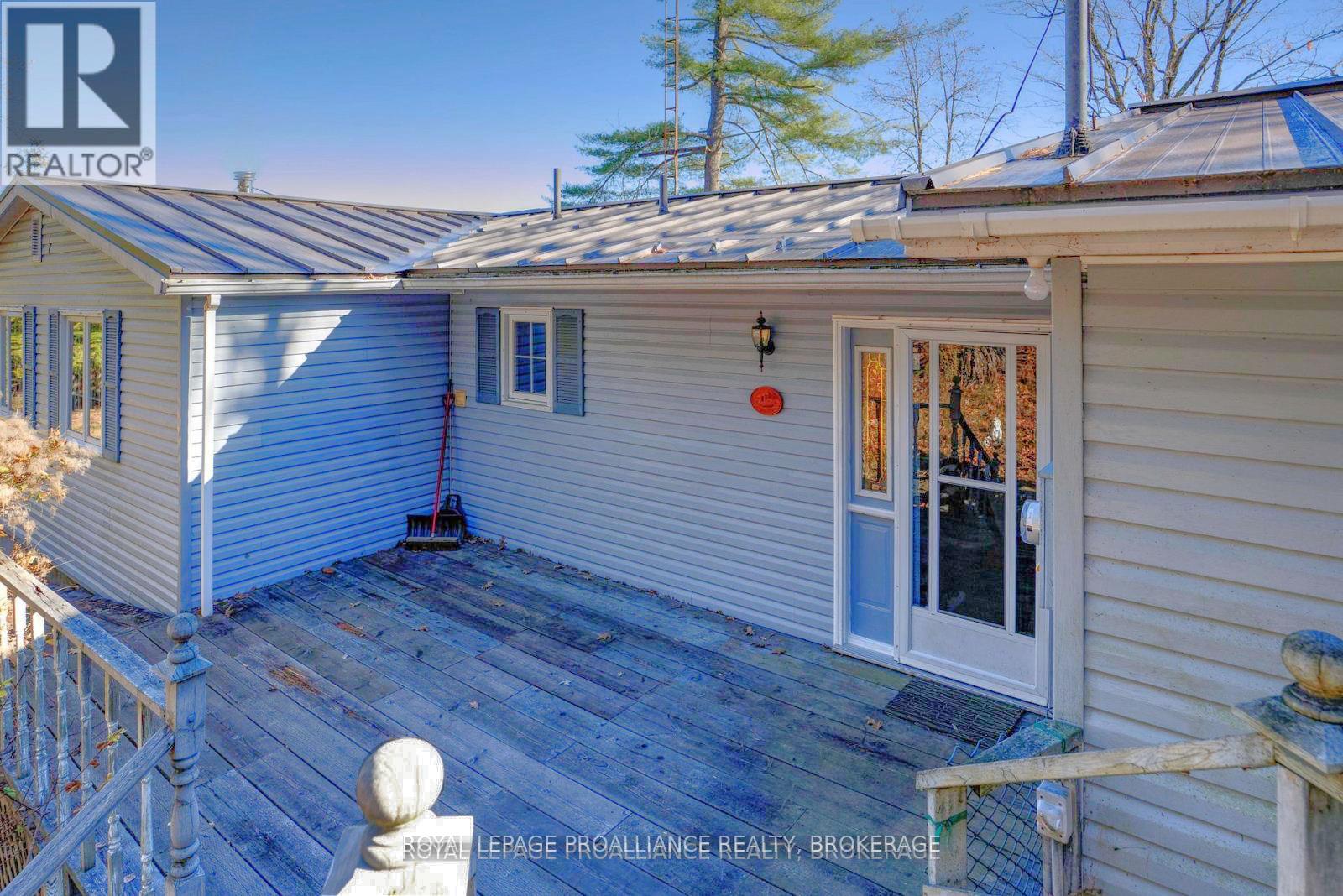 222 Creek Crossing Lane, Rideau Lakes, Ontario  K0G 1X0 - Photo 4 - X12006978
