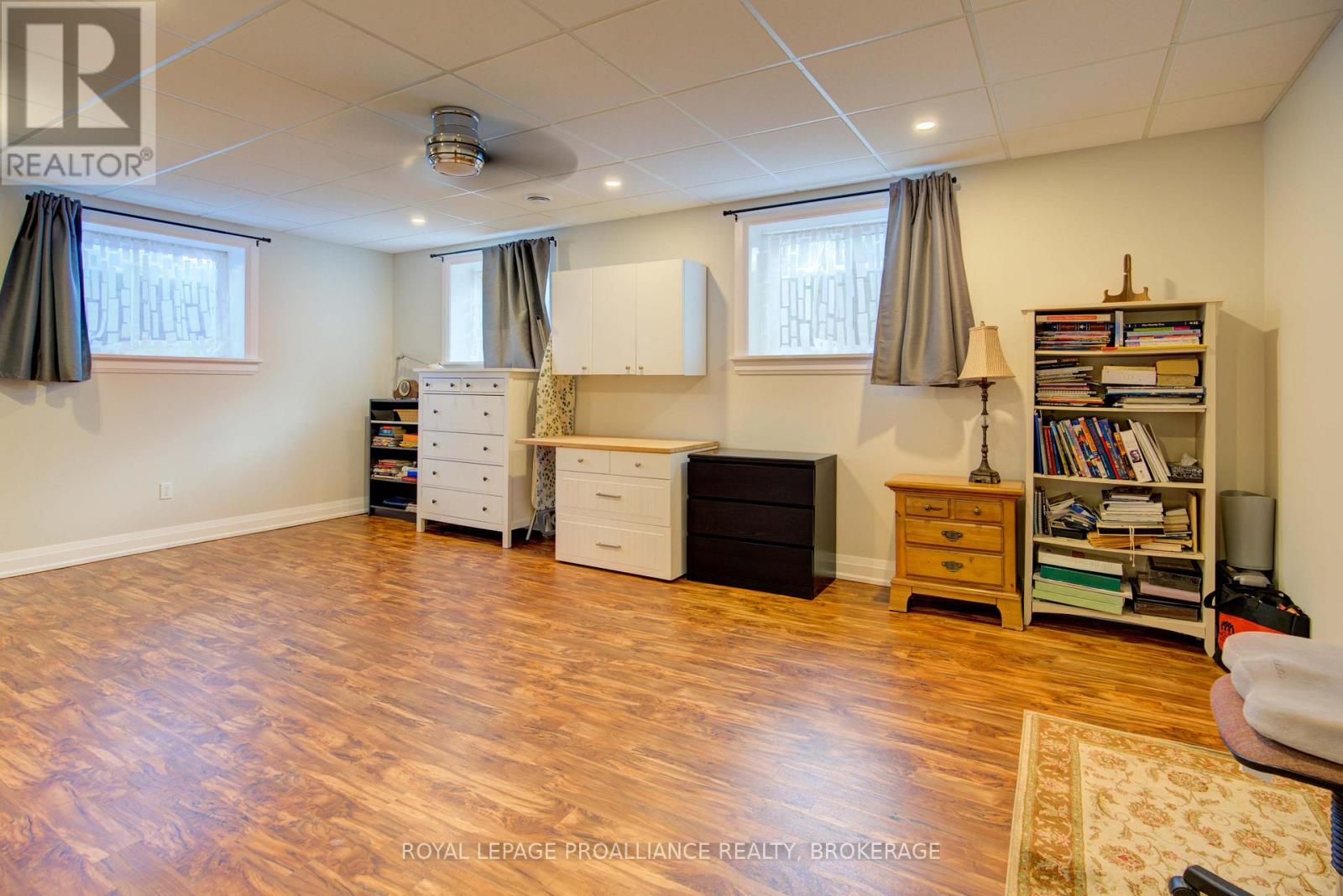 28 George Street, Westport, Ontario  K0G 1X0 - Photo 38 - X12009916