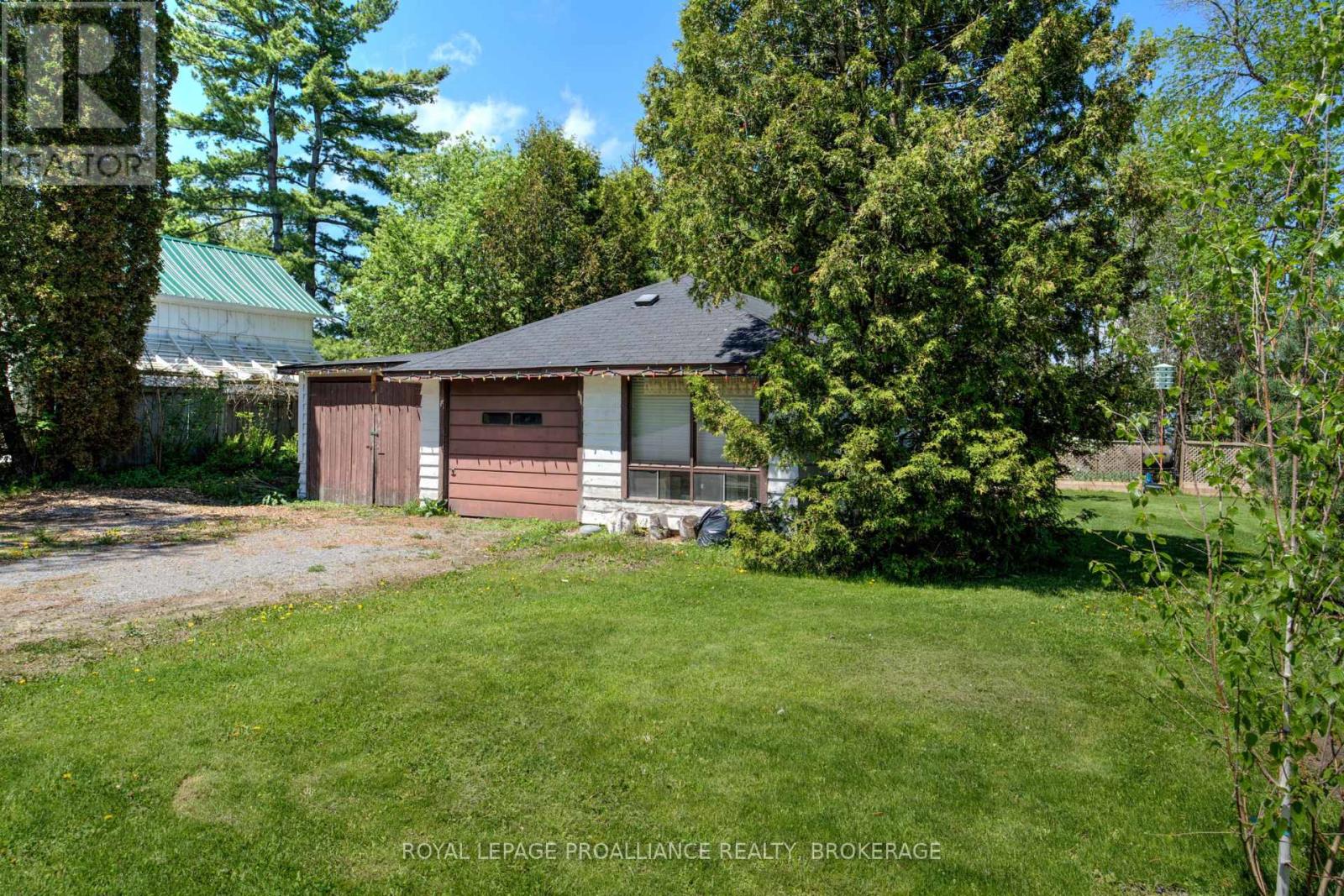 28 George Street, Westport, Ontario  K0G 1X0 - Photo 47 - X12009916