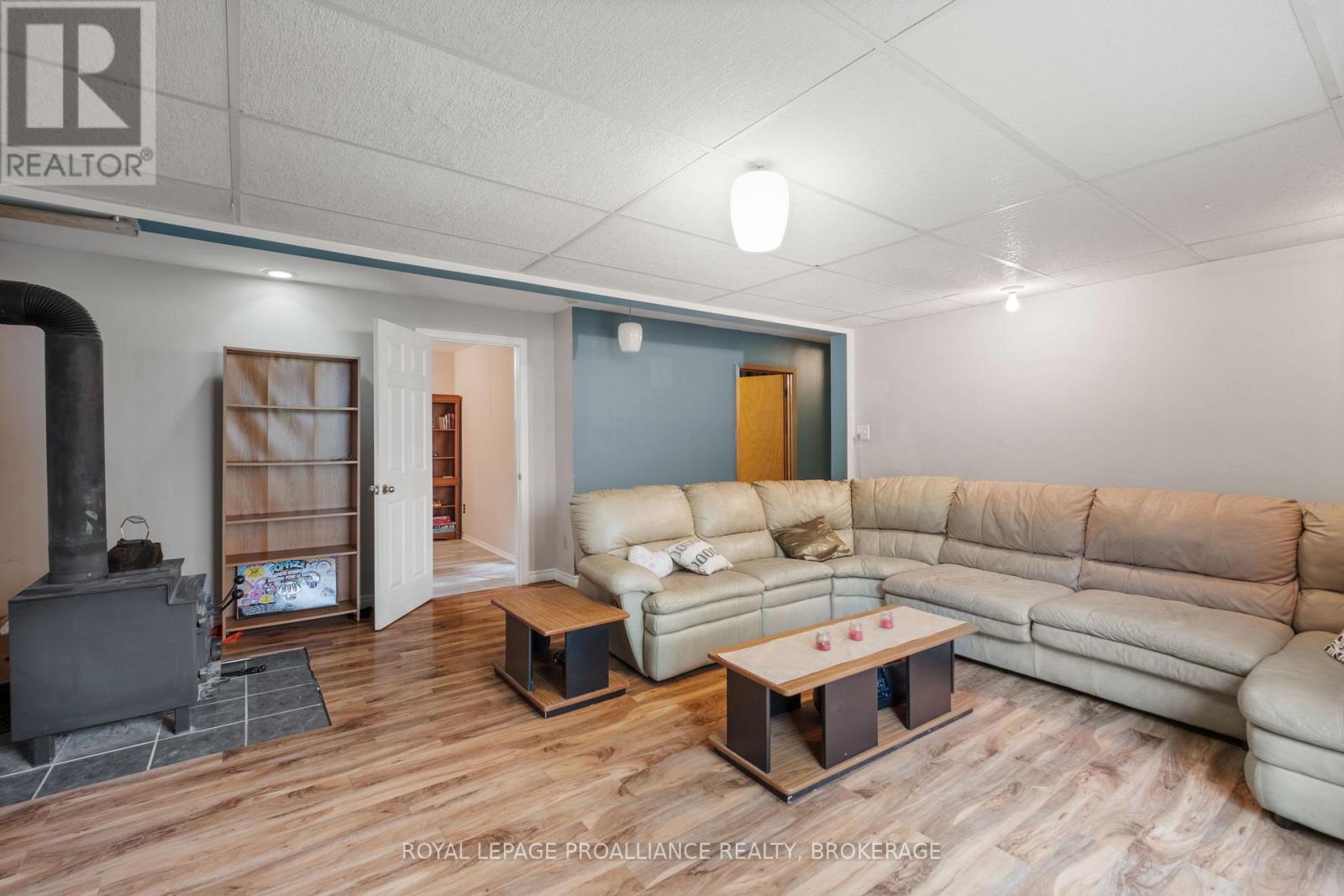 1911 Ormsbee Road, South Frontenac, Ontario  K0H 1H0 - Photo 45 - X12012136