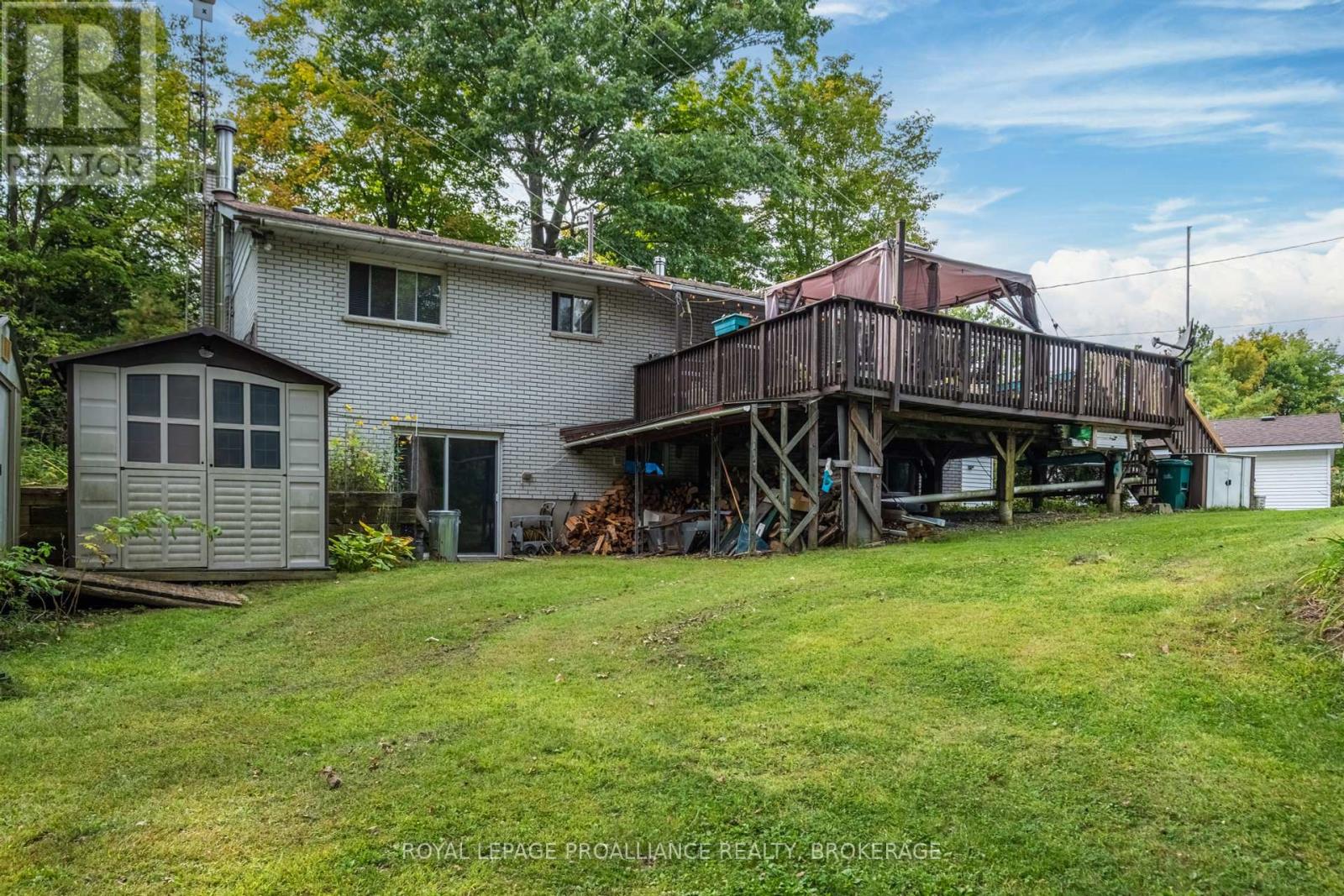 1911 Ormsbee Road, South Frontenac, Ontario  K0H 1H0 - Photo 7 - X12012136