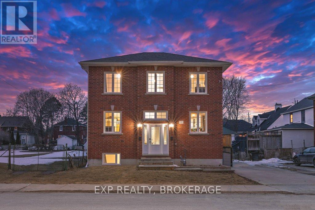 118 Napier Street, Kingston, Ontario  K7L 0B5 - Photo 1 - X12016811