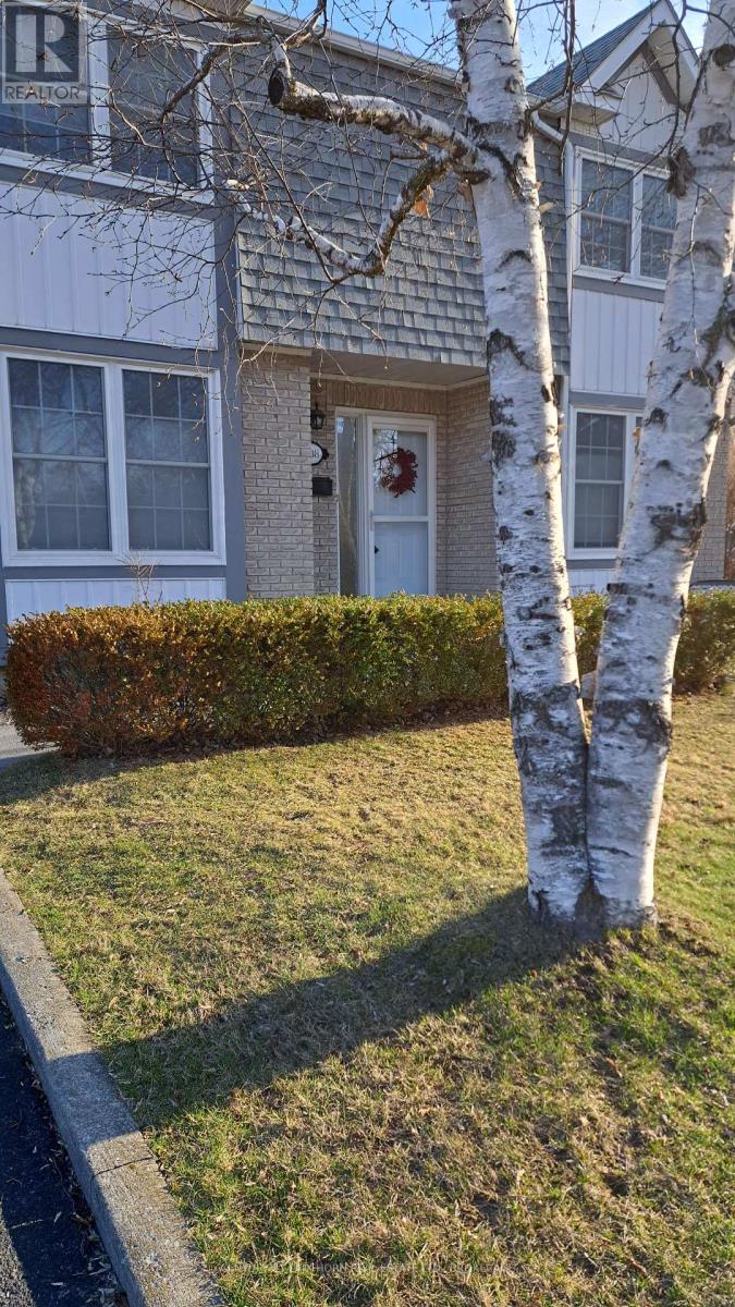 788 Whiteoak Crescent, Kingston, Ontario  K7P 1L6 - Photo 3 - X12018708