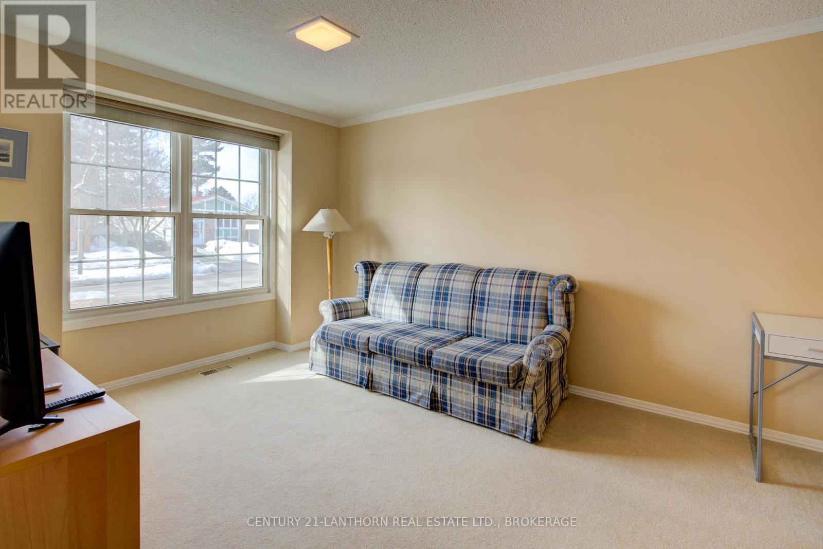 788 Whiteoak Crescent, Kingston, Ontario  K7P 1L6 - Photo 8 - X12018708