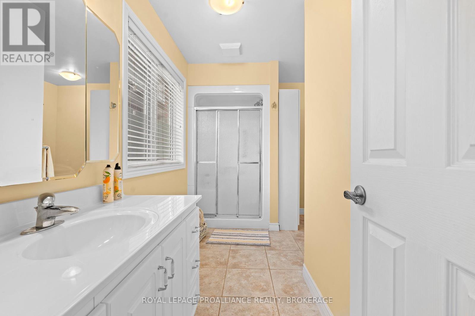 254 Friarhill Crescent, Kingston, Ontario  K7M 8P4 - Photo 21 - X12021253