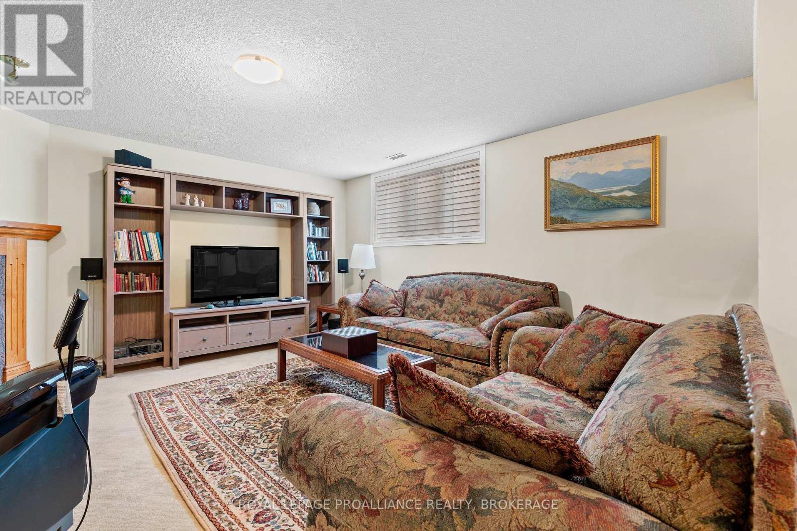 254 Friarhill Crescent, Kingston, Ontario  K7M 8P4 - Photo 29 - X12021253