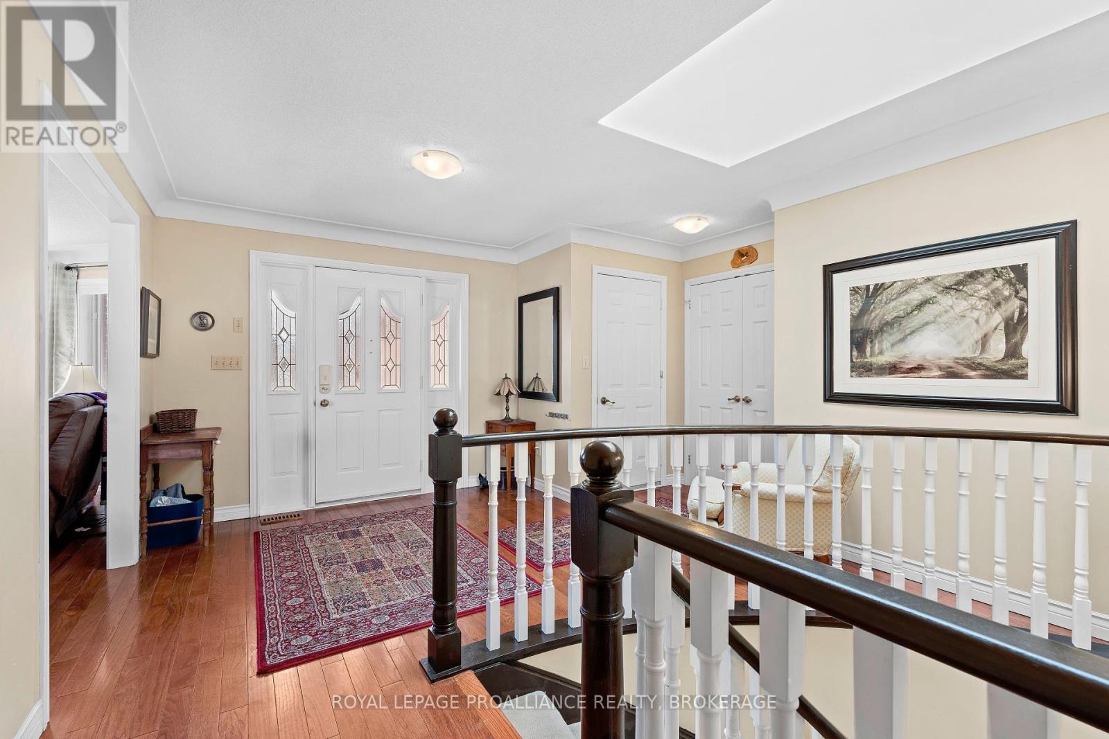 254 Friarhill Crescent, Kingston, Ontario  K7M 8P4 - Photo 3 - X12021253