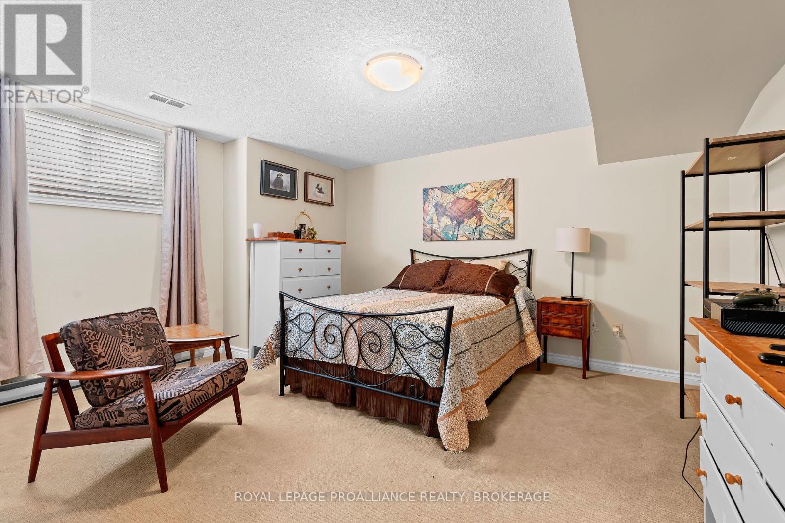 254 Friarhill Crescent, Kingston, Ontario  K7M 8P4 - Photo 36 - X12021253